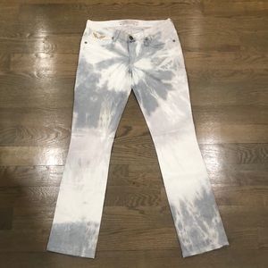 Acid Wash Robin Jeans